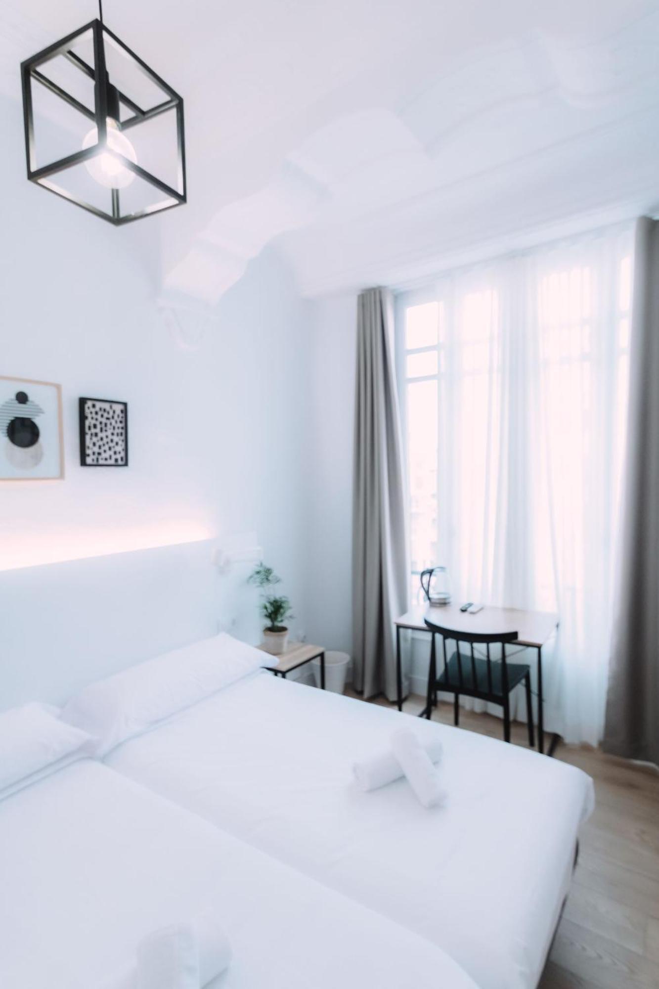 Concept Rooms 瓦伦西亚 外观 照片